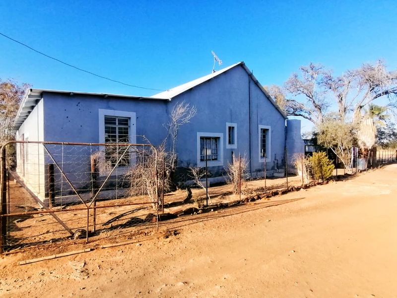 PERFECTLY LOCATED TOURISM OPPORTUNITY FOR SALE IN BETHANIE - NAMIBIA - Photo 4