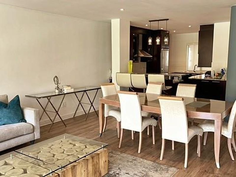 BEAUTIFUL 3 BED FULLY FURNISHED APARTMENT BENMORE - Photo 4