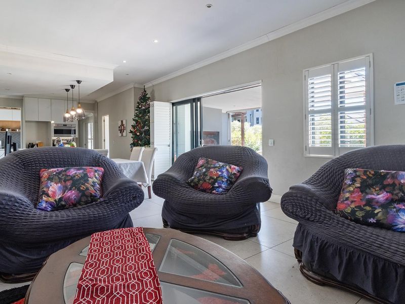 BEAUTIFUL Family home situated in Sitari Country Estate For Sale - Photo 9