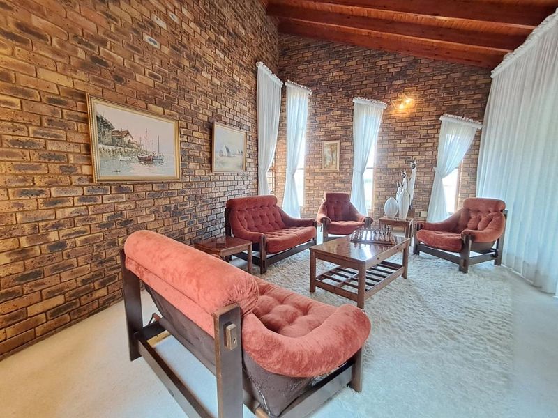 3 Bedroom Home for Sale in Mulbarton - Photo 6