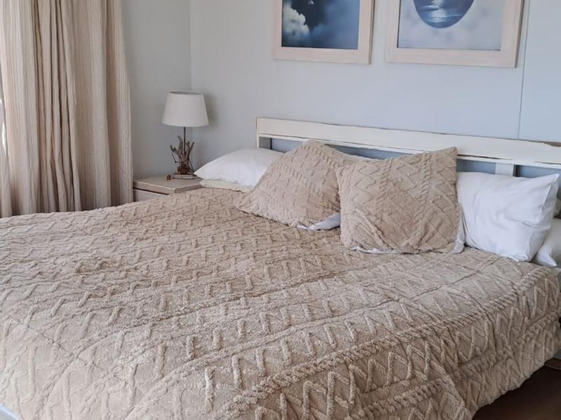 Dream Beach House in Swakopmund: Coastal Luxury Meets Family Comfort - Photo 7