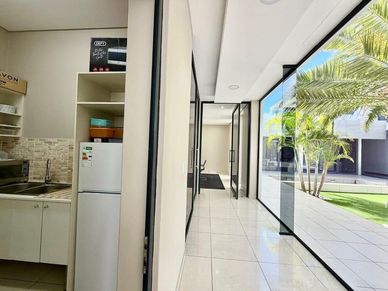 Elevate Your Business with a Prestigious Corporate Address - Photo 8
