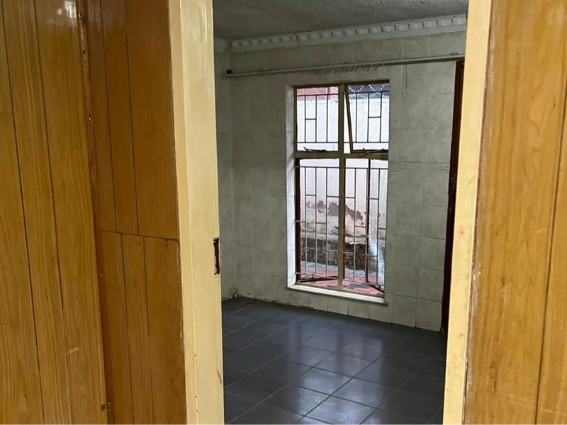 3 bedrooms house for sale in Soshanguve DD - Photo 6