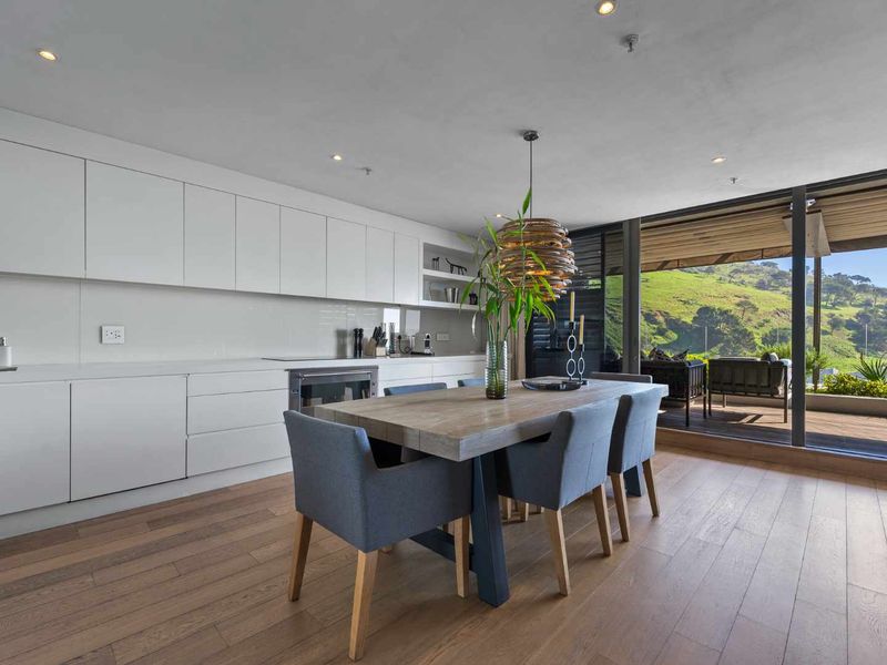 Modern Design Meets Effortless Living - Photo 2