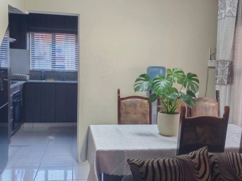 3 Bedroom House for sale in Risecliff - Photo 3
