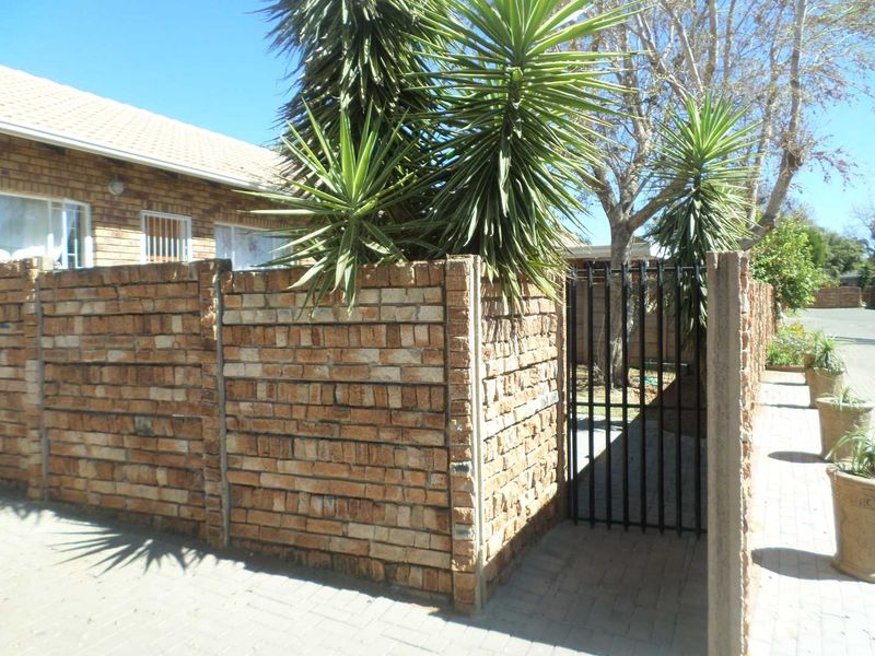 Salignapark, 2 Bedroom Townhouse for sale - Photo 2