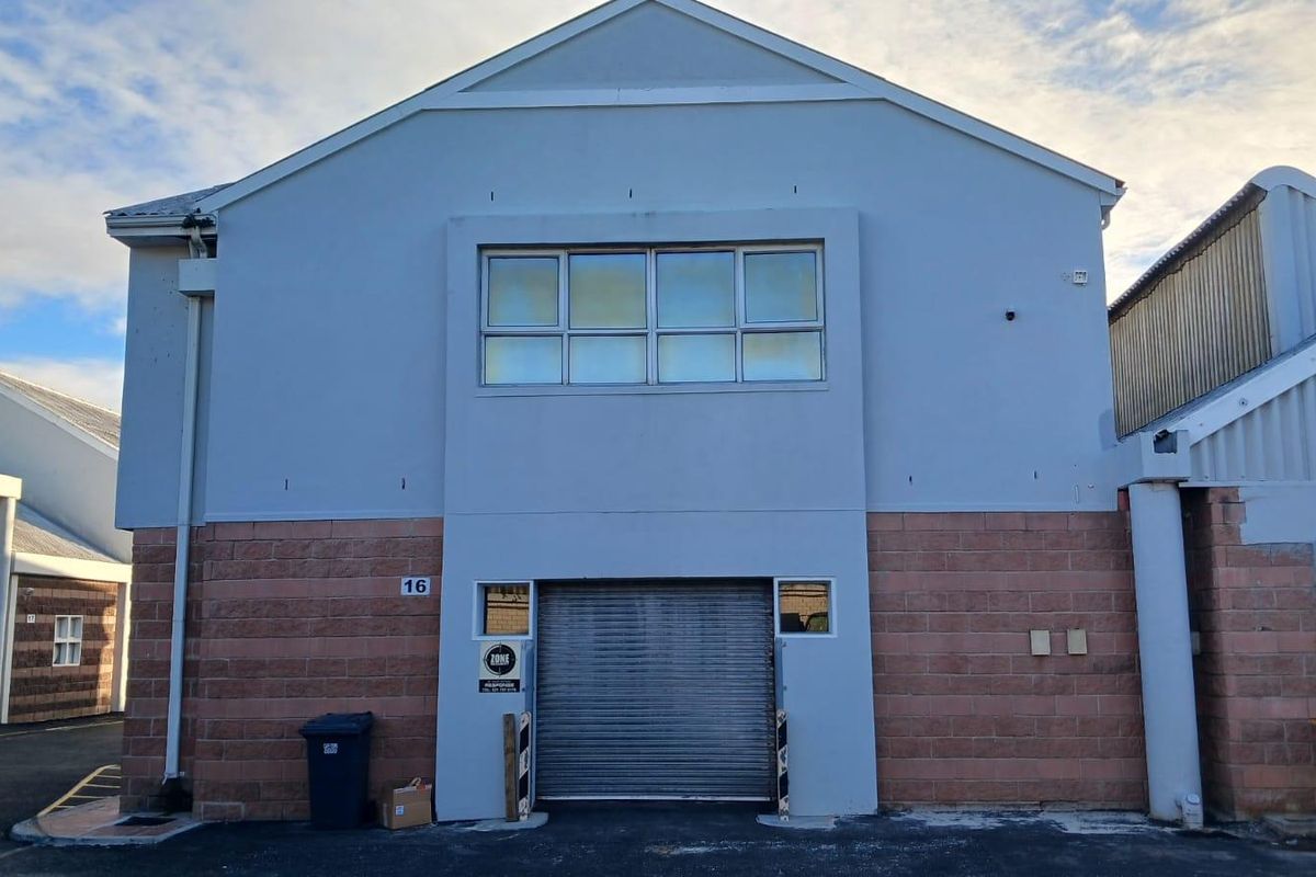 Well-Located Industrial Unit To Let in Royal Cape Park, Ottery - Photo 2