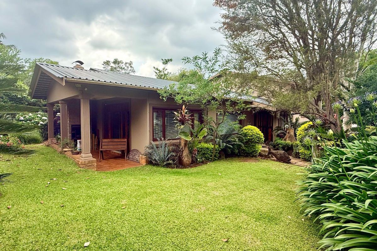 Immaculate 3 bedroom for sale in Vryheid - Photo 3