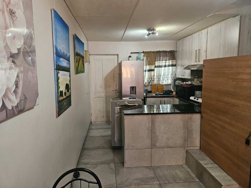 Perfect ready move in or investment opportunity - Photo 2