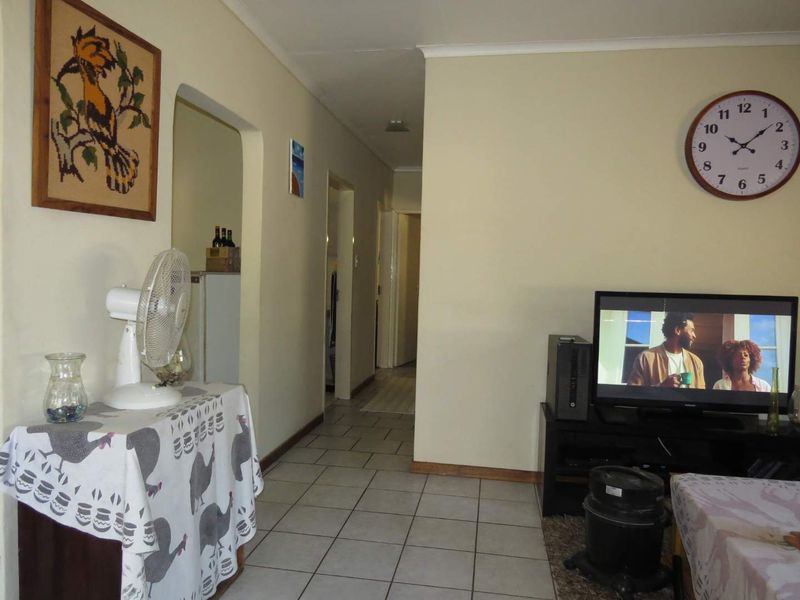 Charming Home for Sale in the Heart of Okahandja - Photo 7