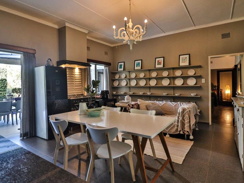 Timeless Architectural Masterpiece – A Rare Lowveld Gem - Photo 3