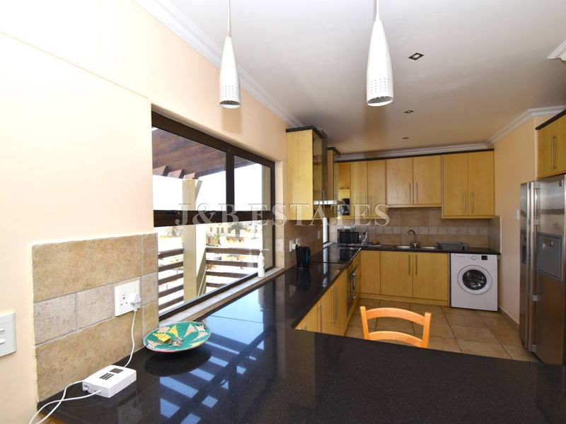 Exclusive Investment Opportunity! 4-Storey Business Building In Prime Area - Photo 6