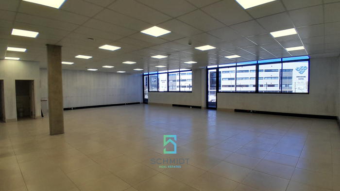 Property #2479531, Office Rental Monthly in Kleine Kuppe