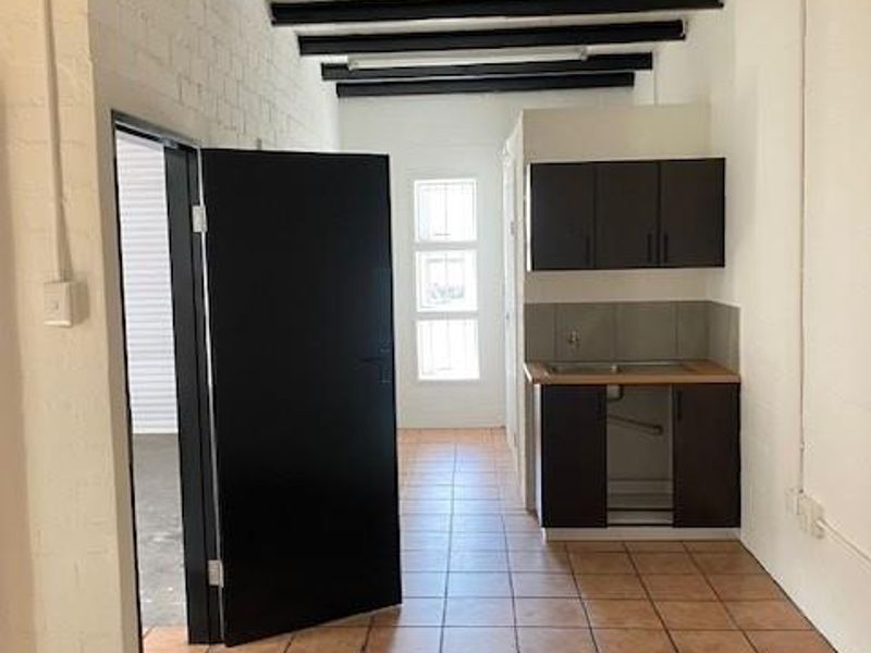 Warehouse to let, Industrial Swakopmund - Photo 4