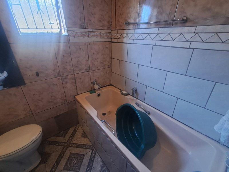 Family House In Ivory Parkl - Photo 6