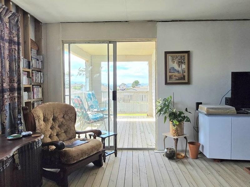 Project Home With Endless Potential – 60% Complete - Photo 9