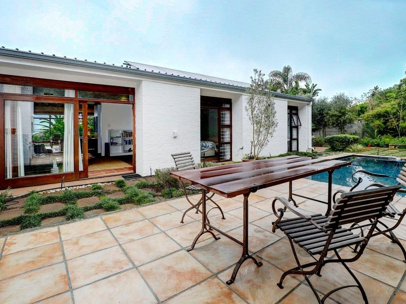 Surround yourself with character and style! - Photo 4