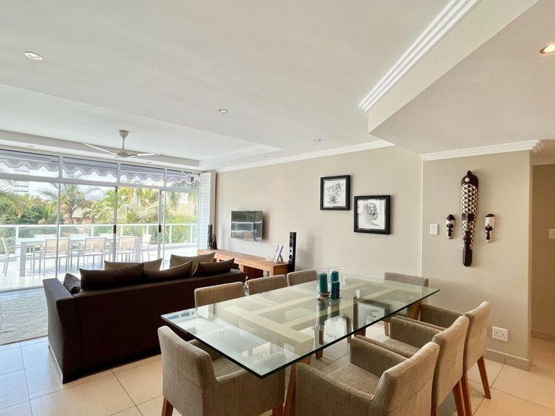 SPECTACULAR 3 BED APARTMENT in CENTRAL UMHLANGA - Photo 5