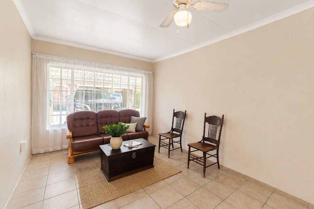 Two bedroom home in highly rated retirement village - Photo 5