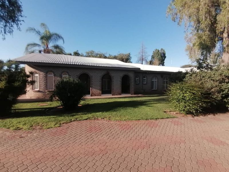 GORGOUES PLOT FOR SALE, ENDLESS POSSIBILLITIES - MARIENTAL (HARDAP) - Photo 8