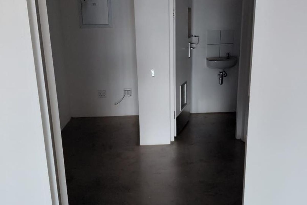 SPACE TO LET AT ST JOHNS VILLAGE LIFESTYLE CENTRE - Photo 5