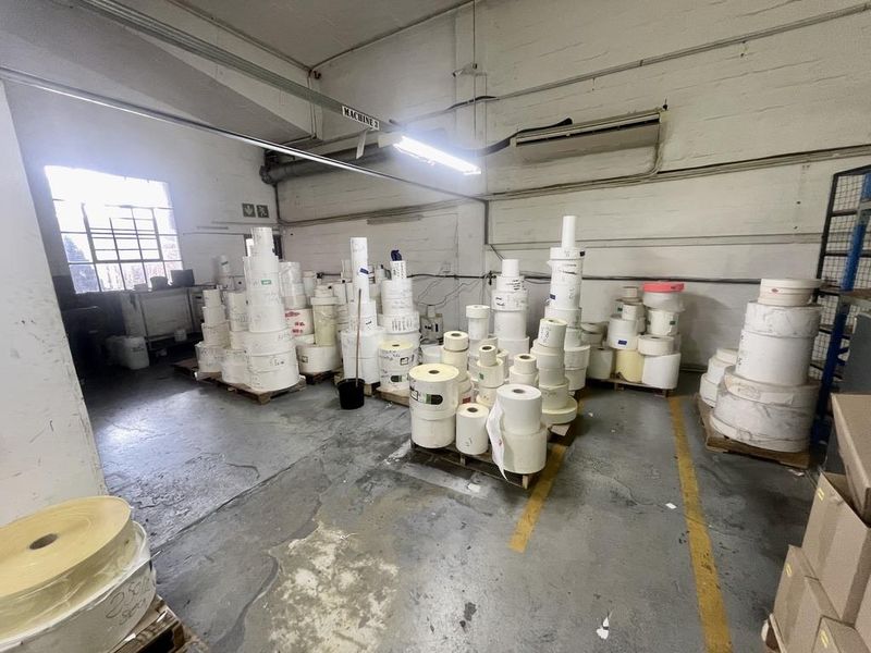 Hendra - Mini Factory / Warehouse To-Let | Red Hill - Photo 6