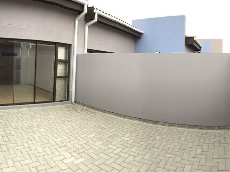 3-Bedroom Townhouse in Kramersdorf for sale - Photo 8