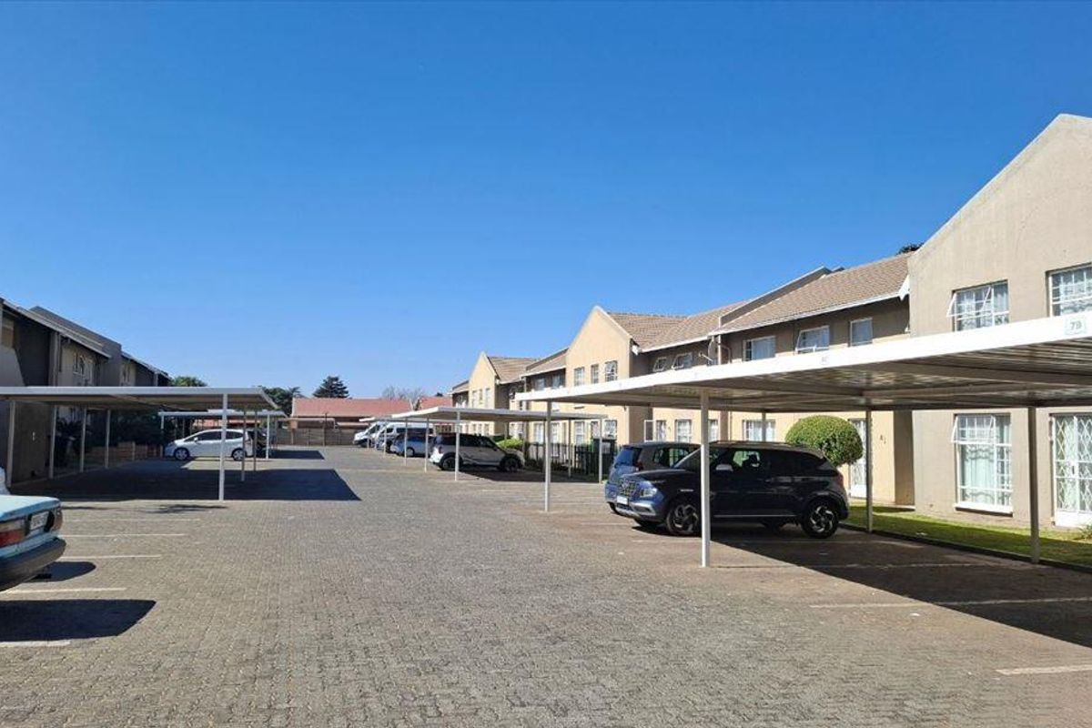 2 Bedroom first floor unit in Ravenswood close to Martin Primary school - Photo 2