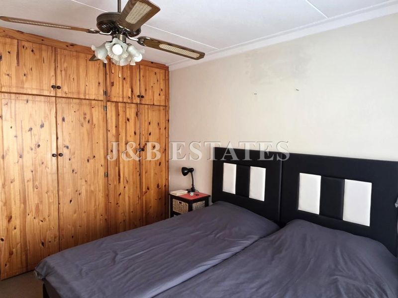 4 Bedroom House With 2 Bedroom Flat - Photo 8