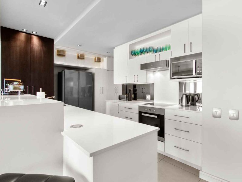 Ultimate Luxury Apartment for Sale in Ebotse Golf & Country Estate, Rynfield - Photo 2