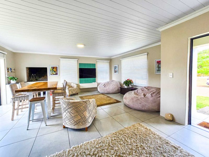 Charming family home for sale in Stilbaai-Wes. - Photo 7