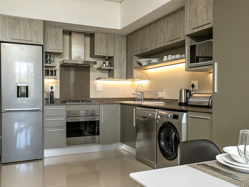 Chic 1 Bed in Rosebank’s Hottest Spot. The Tyrwhitt - Photo 1