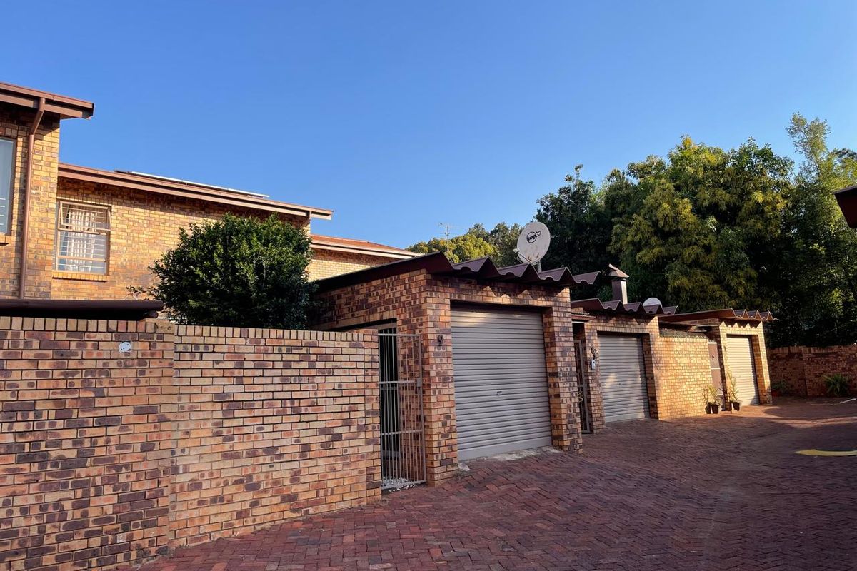 2 Bedroom townhouse in Pretoria Silverton - Weavindpark - Photo 3