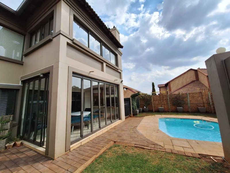 Magnificent 4 Bedroom Mansion for Sale in the popular The Wilds Security Estate! The Entertainers Dream! - Photo 10