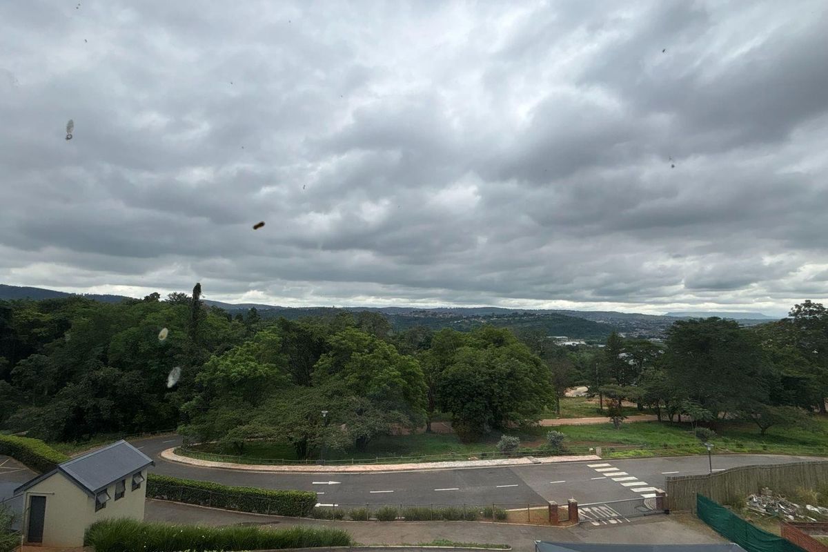 Contemporary 2-Bedroom Flat with Loft in Athlone, Pietermaritzburg - Photo 4