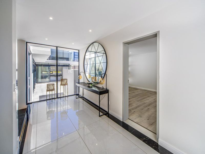 Exquisite Five Bedroom Luxurious Home For Sale in Waterfall Country Estate - Photo 4