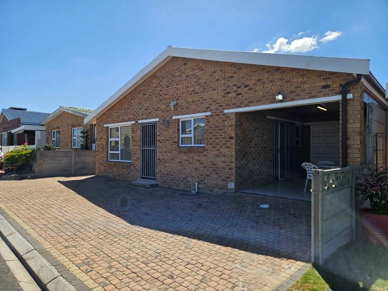 The Perfect Holiday Home or Permanent Coastal Retreat - Photo 3