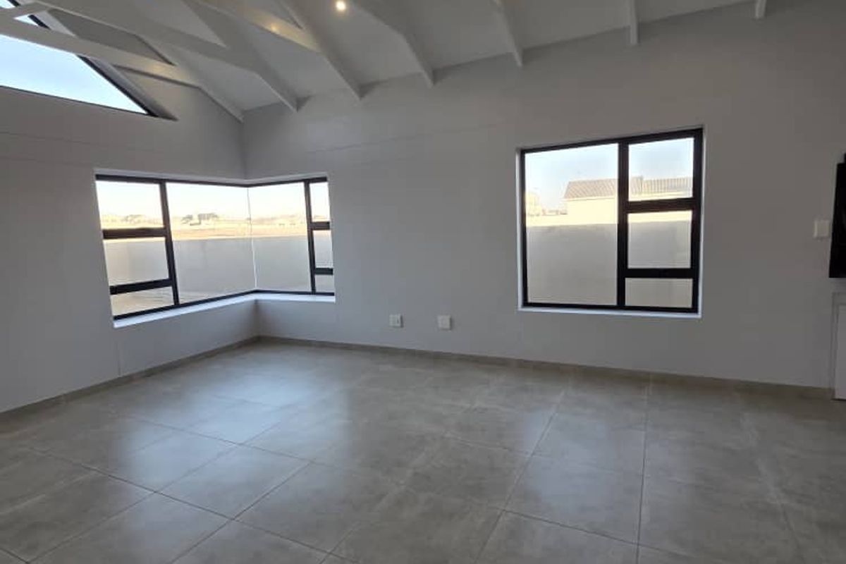 Brand New Three Bedroom Family Home For Sale - Photo 3