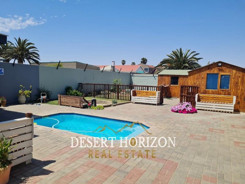Erongo ,Swakopmund | Renovated Home with a garden oasis and flat - Photo 2