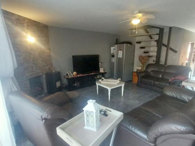 Modern Living Awaits: 2-Bedroom, Balcony, and a Lush Garden! - Photo 5
