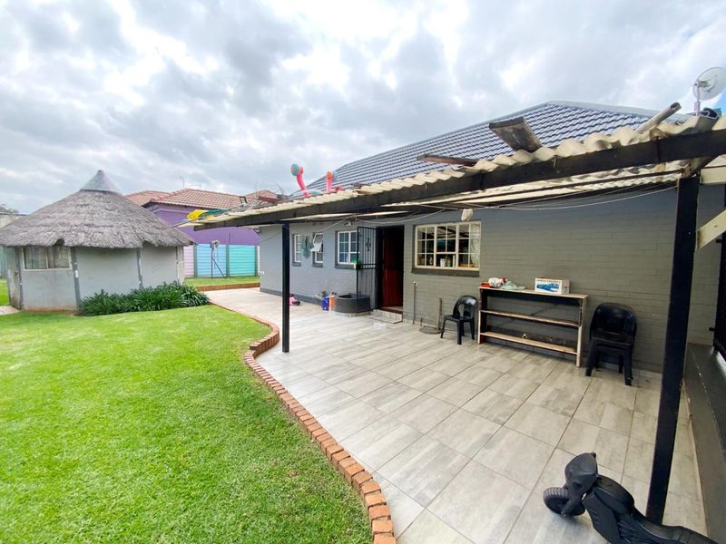 Neat home - Photo 3