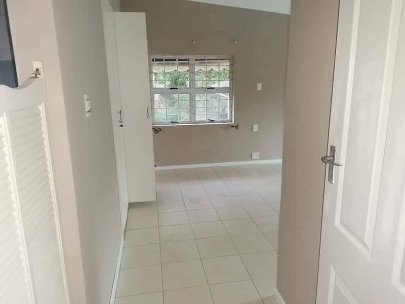 STUNNING FAMILY HOME IN PRIME LOCATION - WESTVILLE - Photo 10