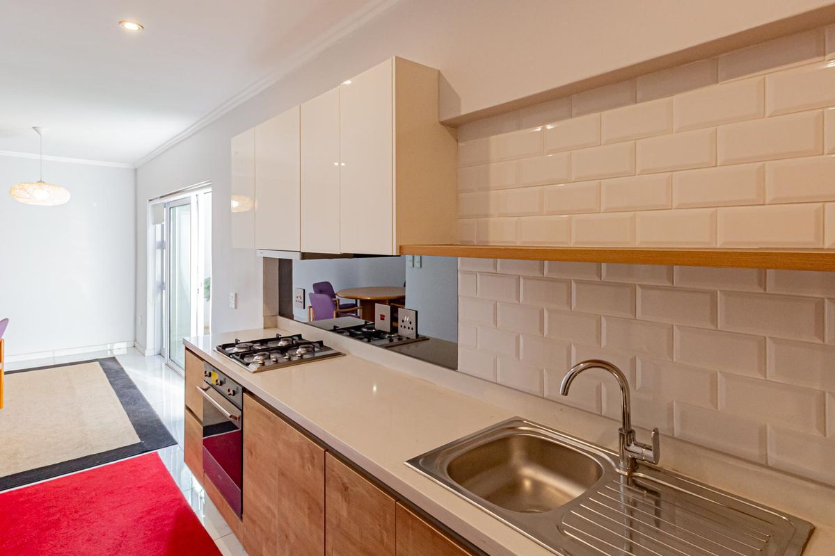1 Bedroom Apartment for sale in Bryanston - Photo 4