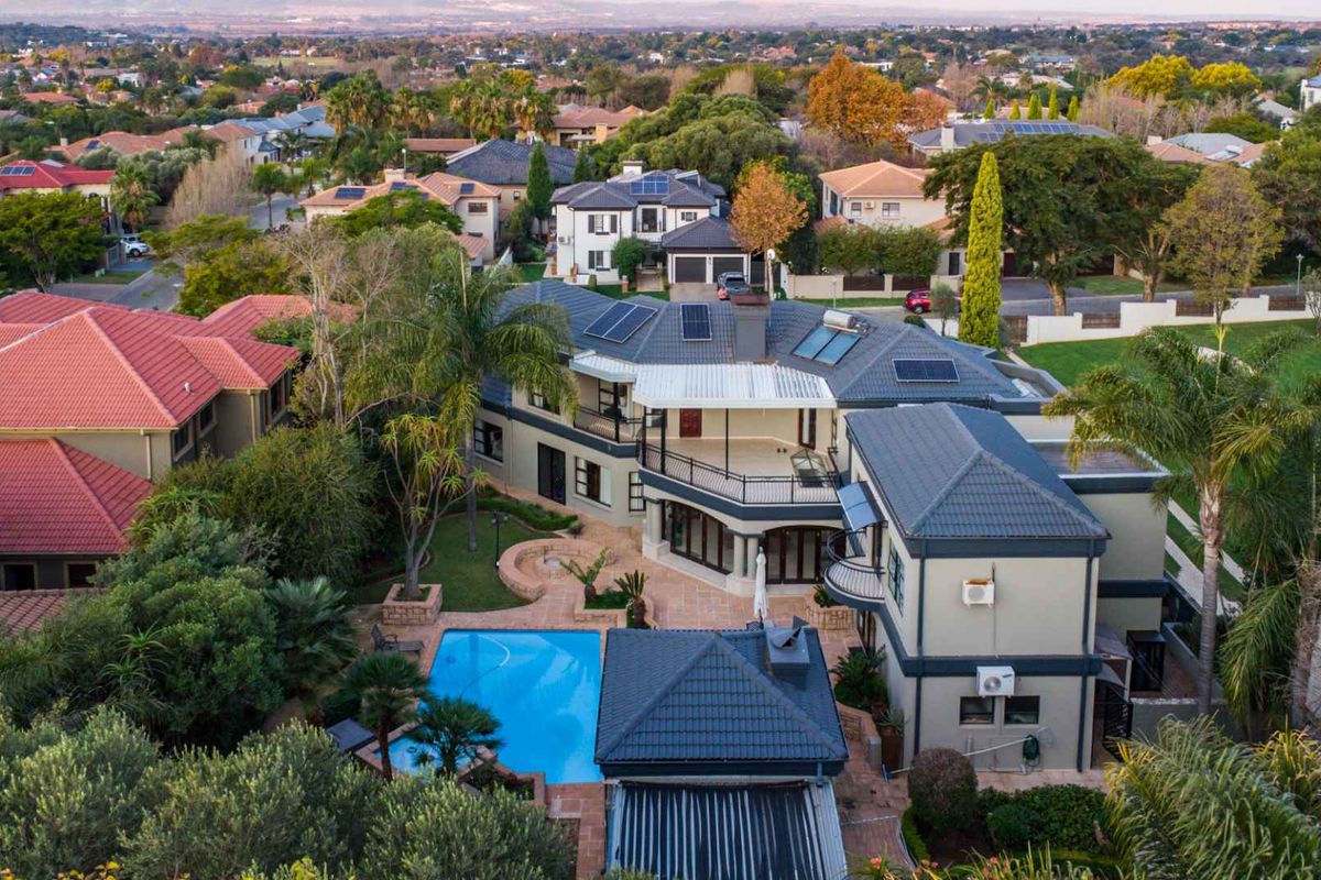 5 Bedroom Luxury Mansion for Sale - Photo 4