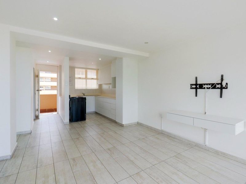 Newly renovated and on the beach - Photo 6