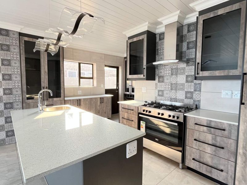 Luxury Living with 180° Ocean Views! - Photo 4