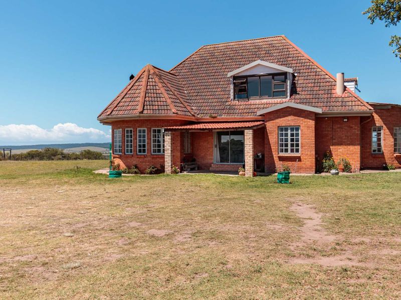 WHERE TOWN MEETS TRANQUILITY - BEAUTIFUL VIEWS - Photo 4