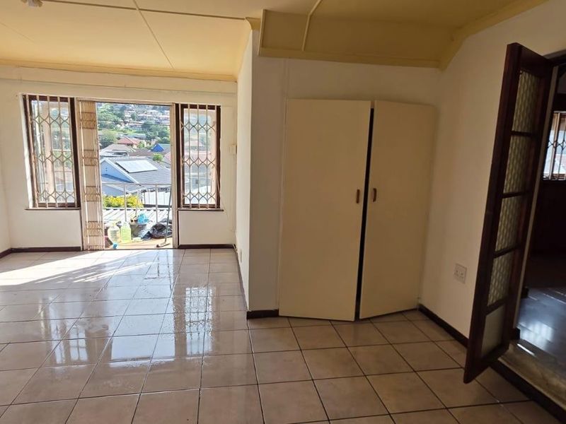 1 Bedroom Cottage on Shared Property - Photo 3