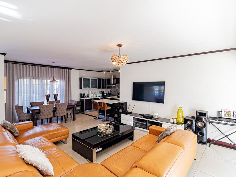 Spacious 3-Bedroom House Available for Sale - Photo 1