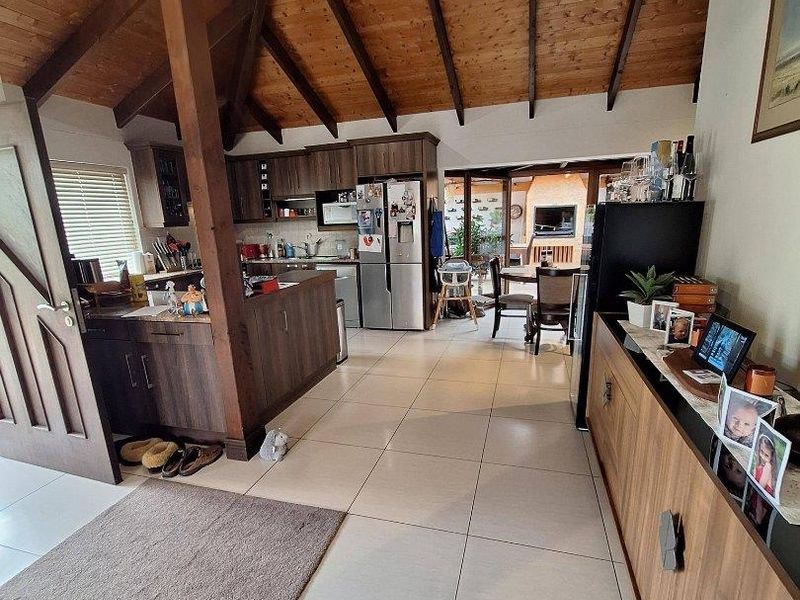 Swakopmund- For Sale-N$3 675 000 - Photo 4